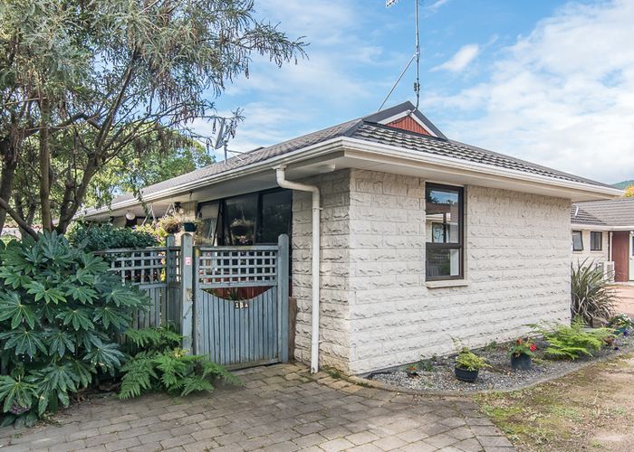  at 11A Wedgewood Grove, Raumati Beach, Paraparaumu