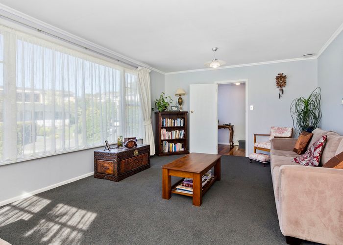  at 4 Rembrandt Avenue, Tawa, Wellington