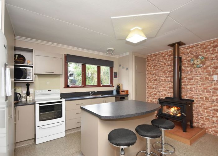  at 107 Black Road, Otatara