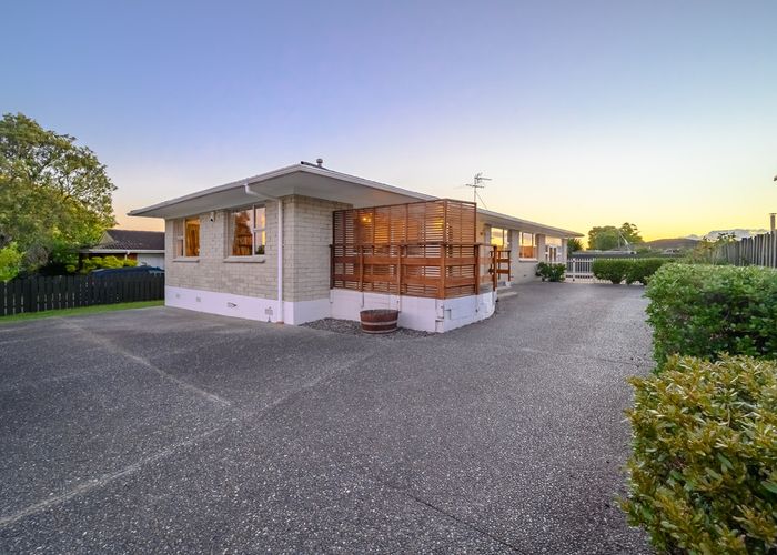  at 11 Cascades Road, Pakuranga Heights, Auckland