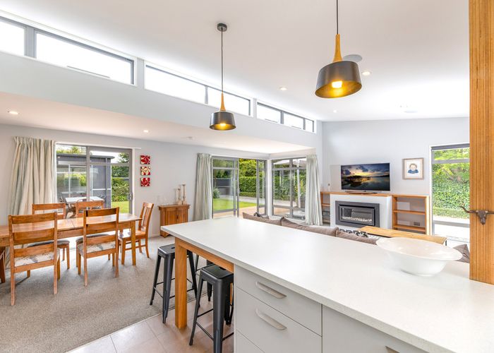 at 24 Hawford Road, Opawa, Christchurch