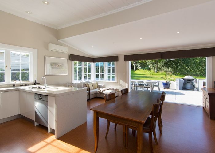  at 16 Grand View Road, Remuera, Auckland