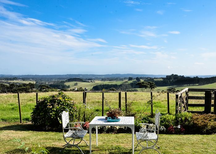 at 36 Sunnyvale Road, Massey, Auckland