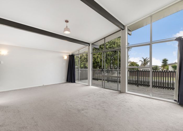  at 3 Yearsley Place, Manurewa, Auckland