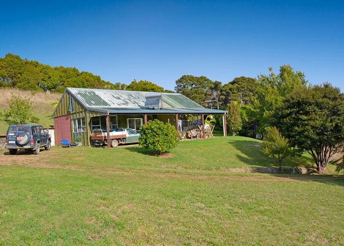 Free property data for 129 Carsons Road, Waiheke Island, Waiheke Island