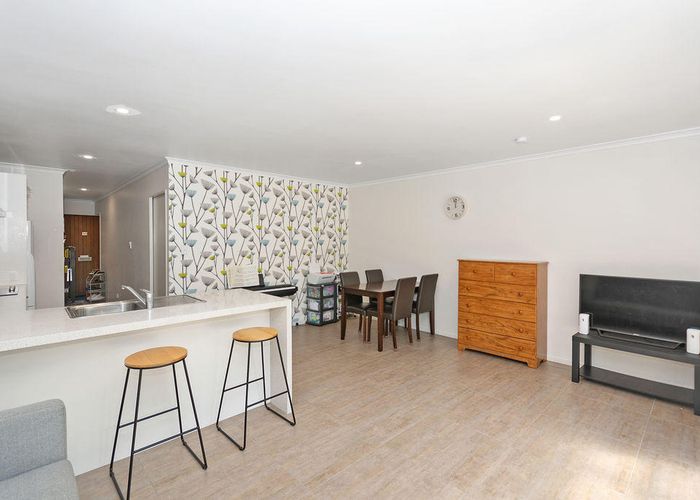  at 10/17 HARBOUR VIEW ROAD, Exclusive 