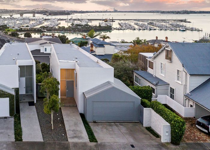  at 25 Dunedin Street, Saint Marys Bay, Auckland