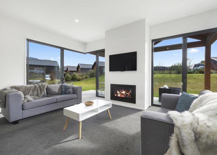  at 6 Pendeen Crescent, Jacks Point, QUEENSTOWN