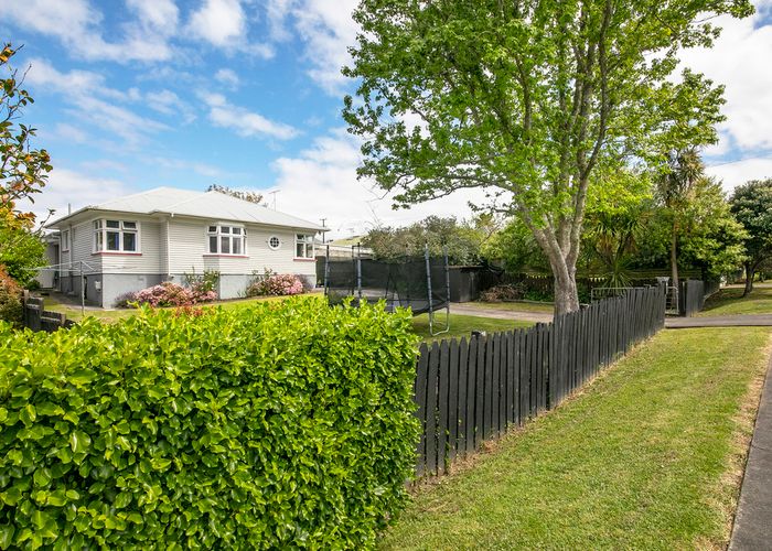  at 54 Queen Street, Riverhead, Riverhead