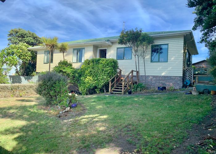 Free property data for 71 Moana Street, Otaki Beach, Otaki homes.co.nz