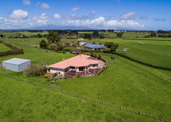  at 10 Old Devon Road, Sentry Hill, New Plymouth