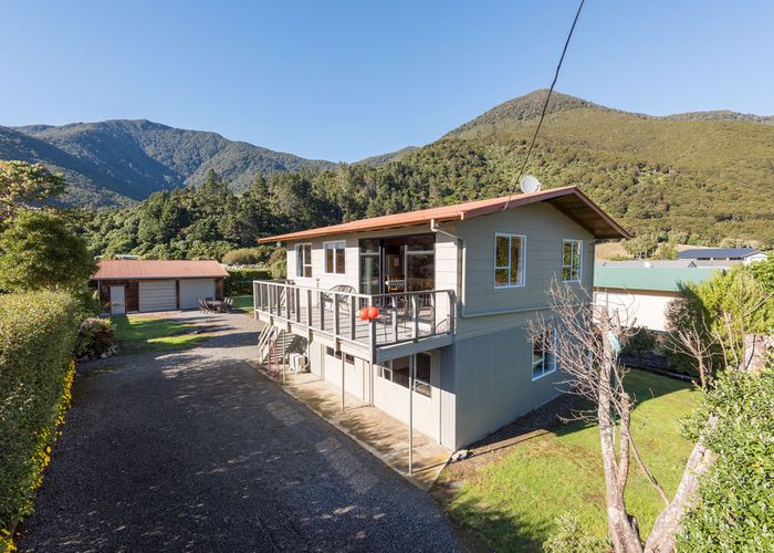  at 16 Renata Road, Ōkiwi Bay