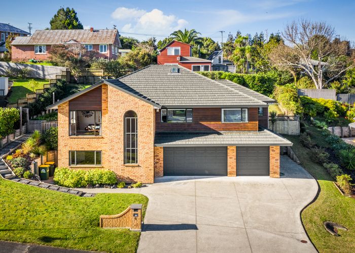  at 4 Foothills Lane, Glen Eden, Auckland