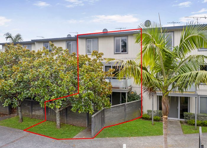  at 7/33 School Road, Kingsland, Auckland