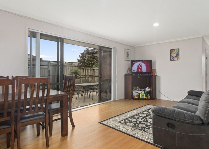  at 7 Waterside Drive, Pyes Pa, Tauranga