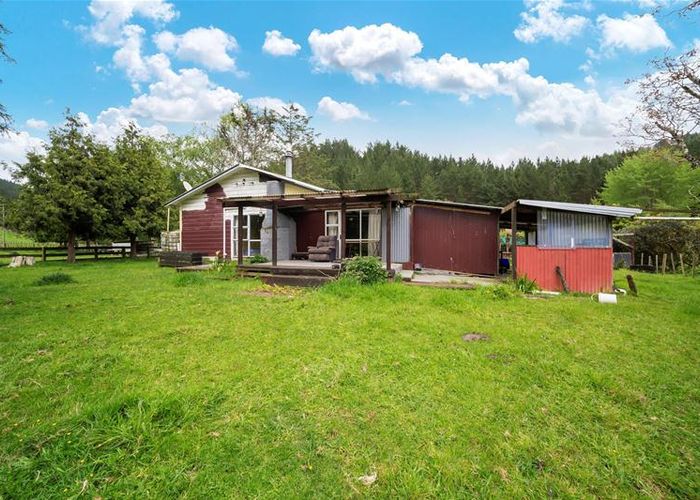  at 1153 Tangahoe Valley Road, Hawera