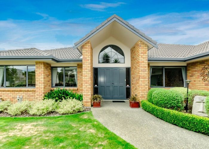 Free property data for 70 Milne Drive, Paraparaumu homes.co.nz