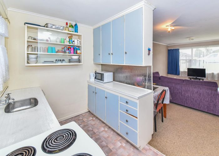  at 2/43 Wyllie Road, Papatoetoe, Auckland