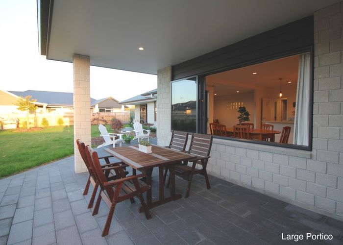  at 28 West Thompson Street, Leamington, Cambridge