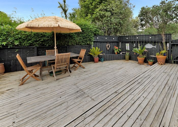  at 34 Dolbear Street, Titirangi, Auckland