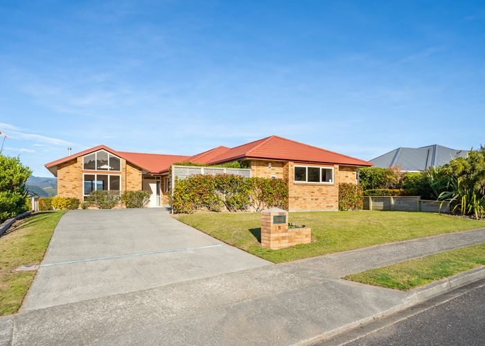  at 11 James Nairn Grove, Riverstone Terraces, Upper Hutt