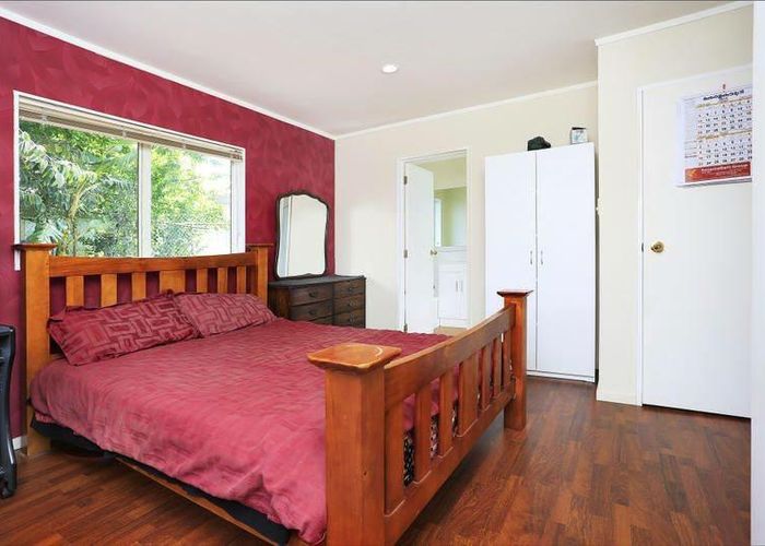  at 2 Kelman Road, Kelston, Auckland