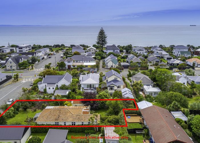  at 11 Hardwicke Street, Sumner, Christchurch