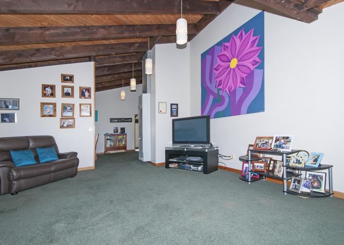 at 33 Belmont Terrace, Belmont, Lower Hutt