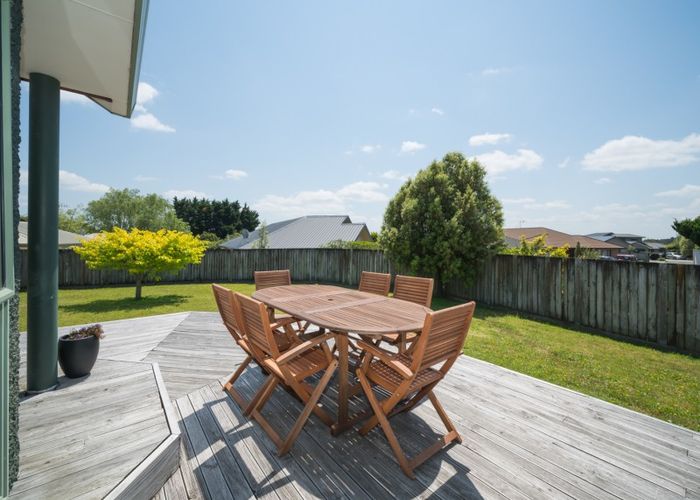  at 5 Abby Road, Fitzherbert, Palmerston North
