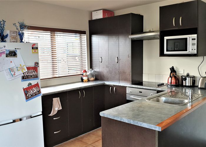  at 66/2 Glenmall Place, Glen Eden, Auckland