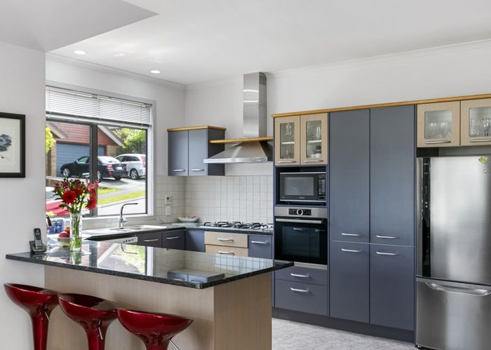  at 10 Landsdowne Terrace, Karori, Wellington