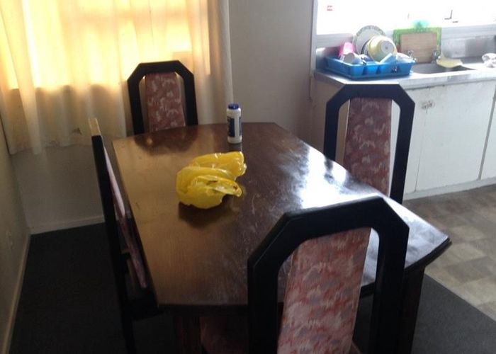  at 2/32 Boundary Road, Clover Park, Auckland