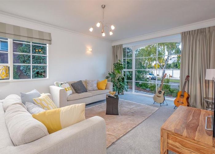  at 22 Dunrobin Place, Avonhead, Christchurch