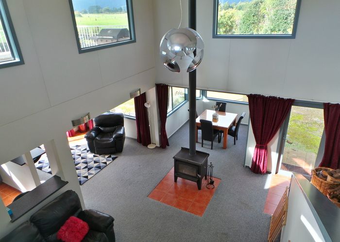  at 17 Riveredge Terrace, Levin