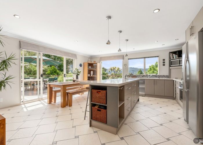  at 10 Pomare Road, Tirohanga, Lower Hutt