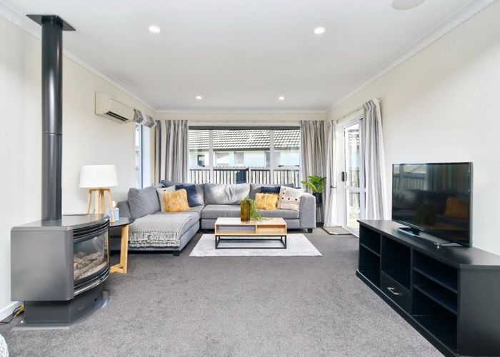  at 6 Aspen Place, Parklands, Christchurch