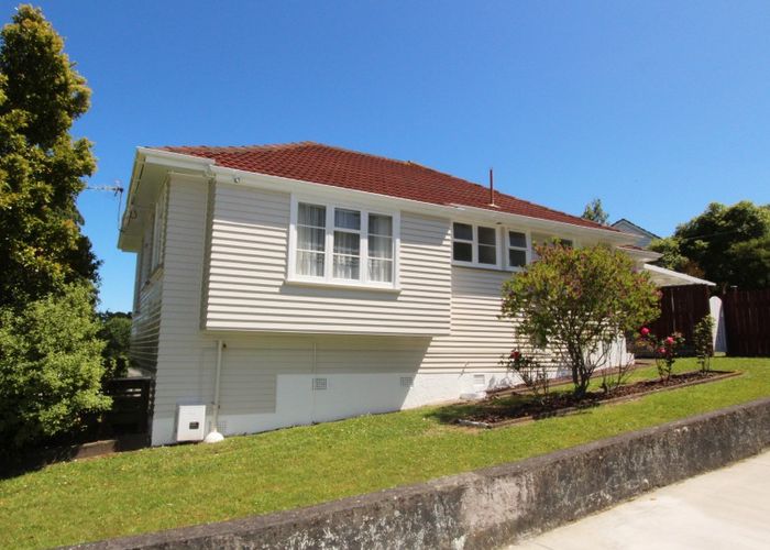  at 1 Gloucester Street, Cannons Creek, Porirua