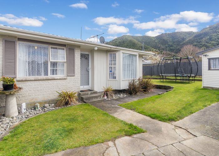  at 20B Denver Grove, Totara Park, Upper Hutt