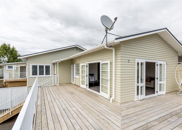  at 60 Brois Street, Frankleigh Park, New Plymouth