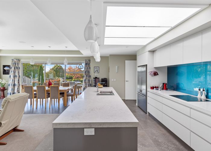  at 9 Concordia Drive, Richmond