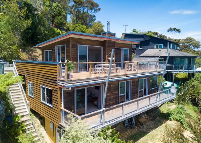  at 28 Kent Street, Whangaroa