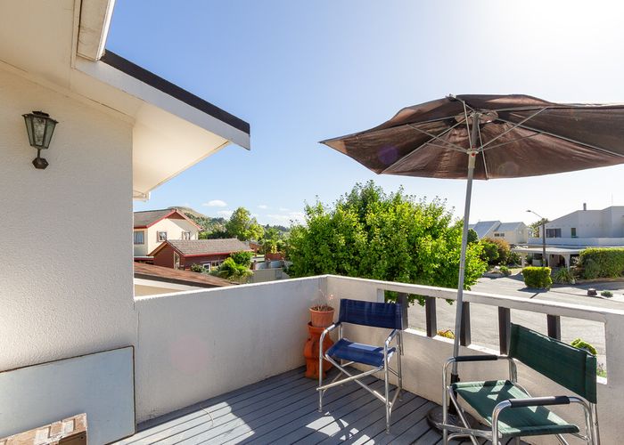  at 4 Moana Place, Taradale, Napier