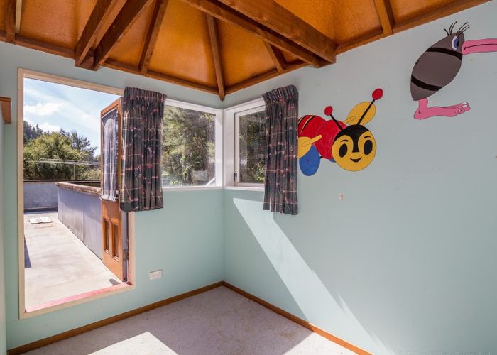  at 169 Pinehaven Road, Pinehaven, Upper Hutt