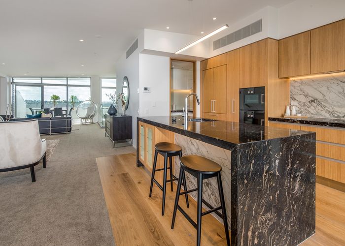 at 101/585 Beach RD, Rothesay Bay, Auckland