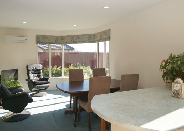  at 3 Neathwest Avenue, Broomfield, Christchurch