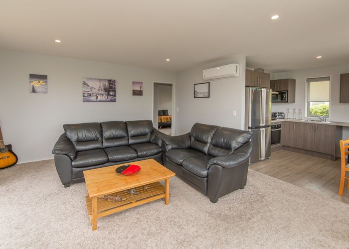  at 2/518 Marine Parade, South New Brighton, Christchurch