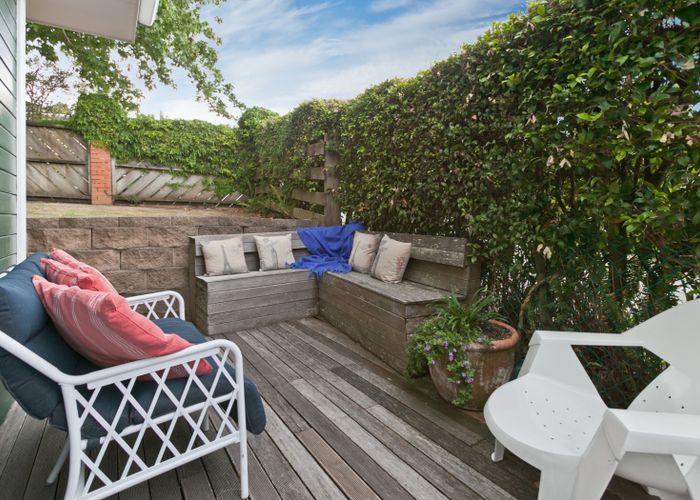  at 11 Sprott Road, Kohimarama, Auckland
