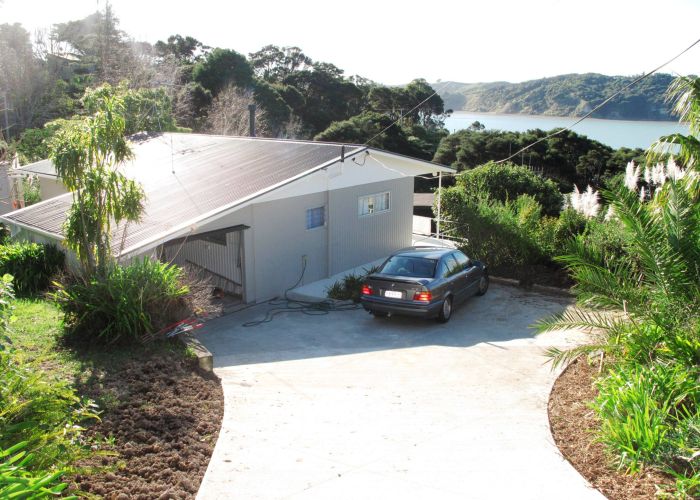  at 100 Greenslade Road, Raglan