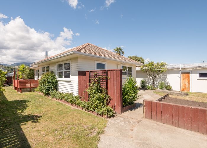 at 102 Parkers Road, Tahunanui, Nelson
