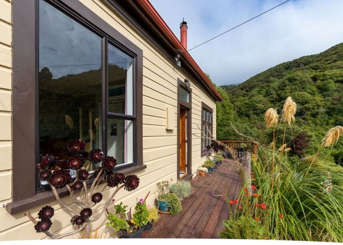  at 33 Kiwi Street, Saint Leonards, Dunedin